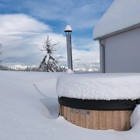 House On The Hill * Spodnja Idrija