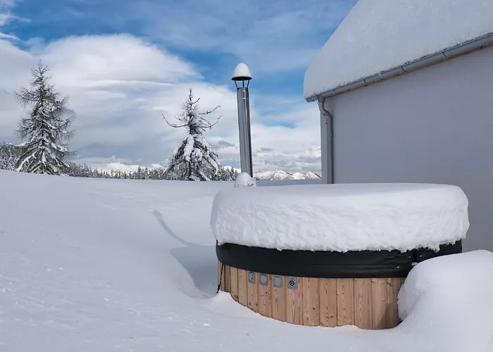 House On The Hill * Spodnja Idrija