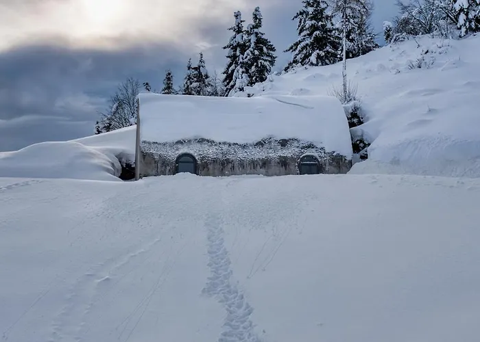 House On The Hill * Spodnja Idrija