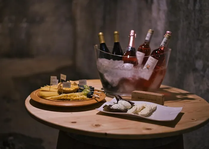 House On The Hill Apartma